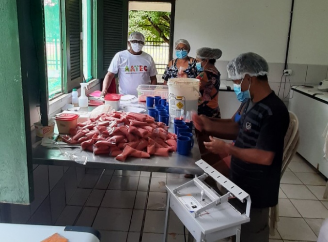 Cooperativa de agricultores familiares fornecem produtos para a merenda servida pelo Proaja