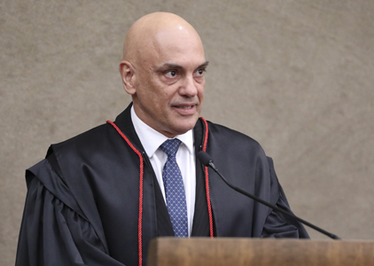Alexandre de Moraes, que estava sentado ao lado do atual presidente da República, defendeu o Estado democrático de direito e a Justiça Eleitoral
