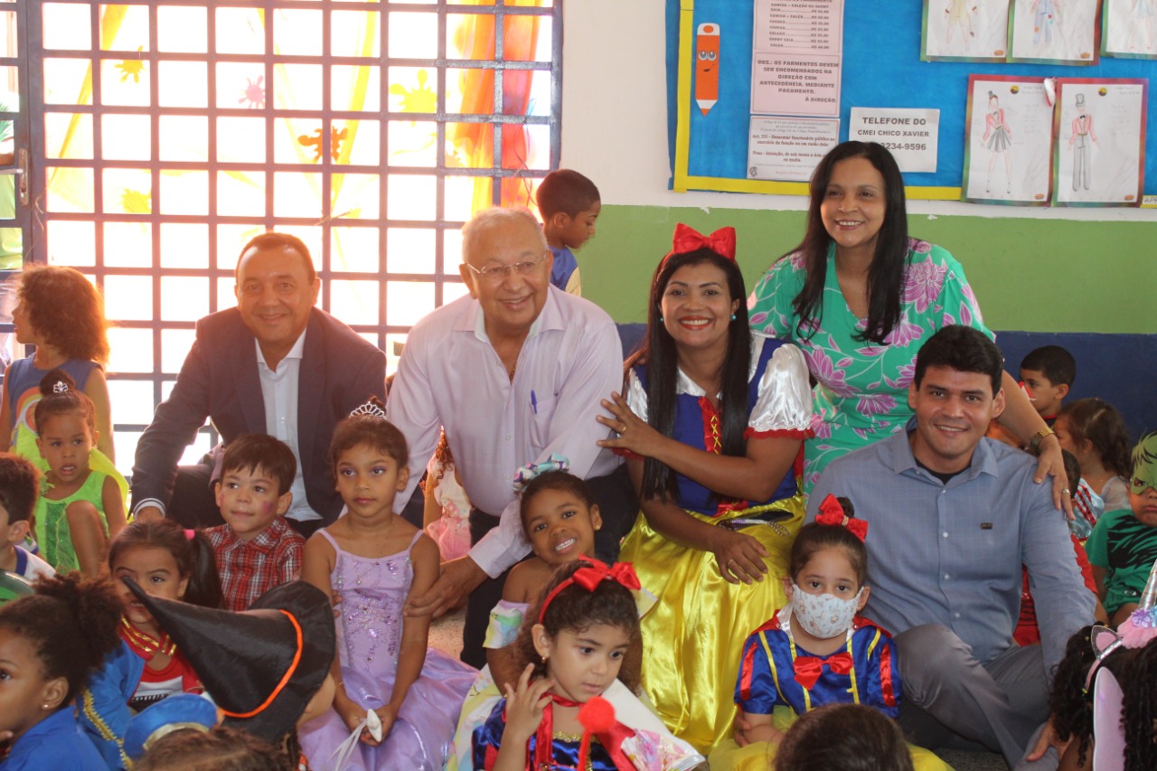 O secretário da Educação em Teresina, Nouga Cardoso, e o prefeito Dr. Pessoa visitaram Centro de Ensino Infantil para tratar sobre o Dia da Criança nas escolas