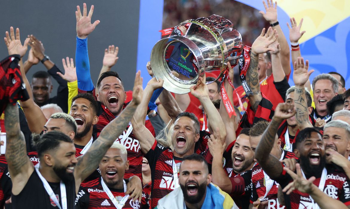 Nos pênaltis, Timão é superado pelo Flamengo e fica com o vice da Copa do  Brasil