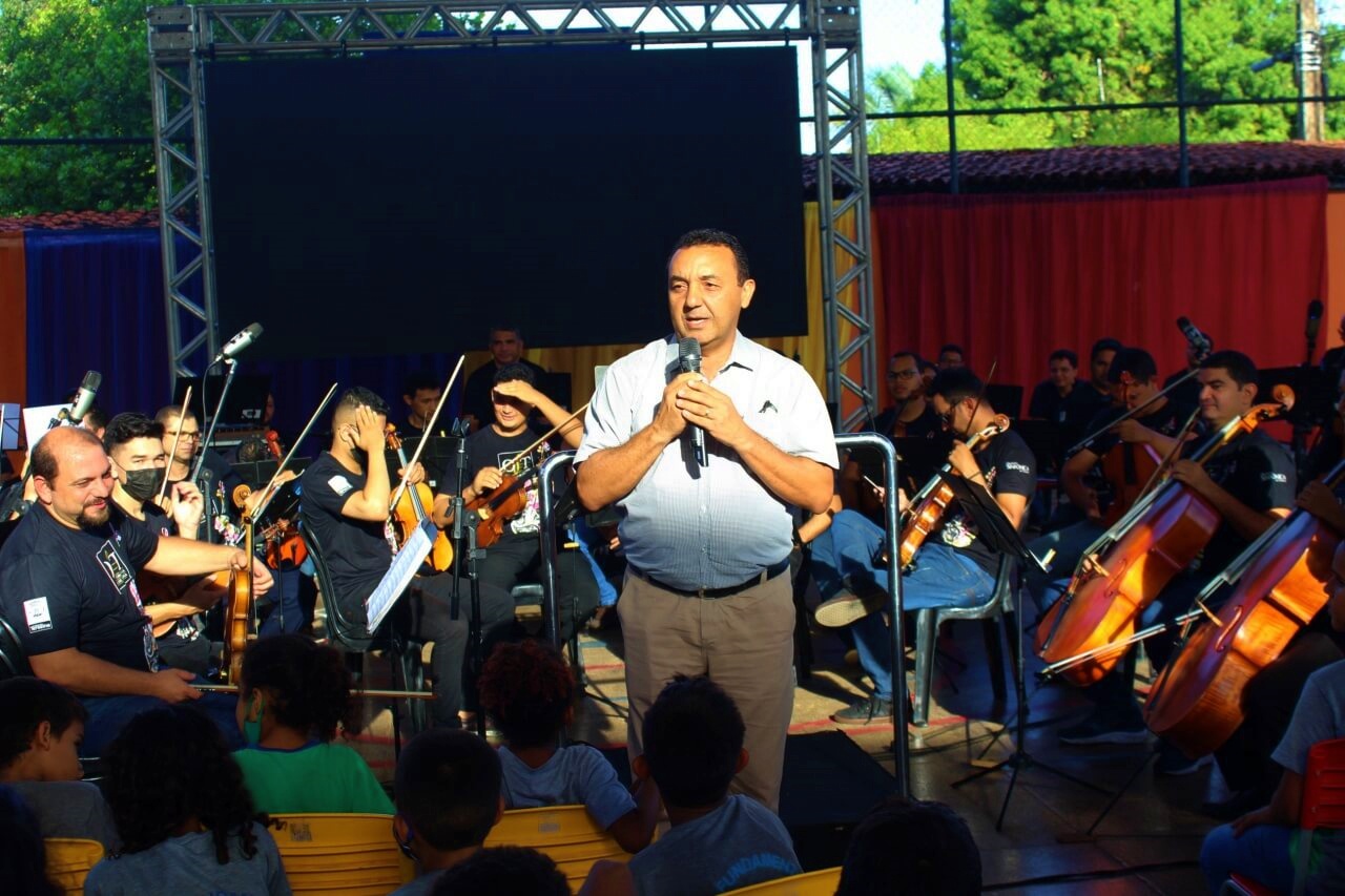 O secretário Municipal da Educação em Teresina, Nouga Cardoso, disse que a Orquestra Sinfônica de Teresina faz um excelente trabalho de levar a música às escolas da capital