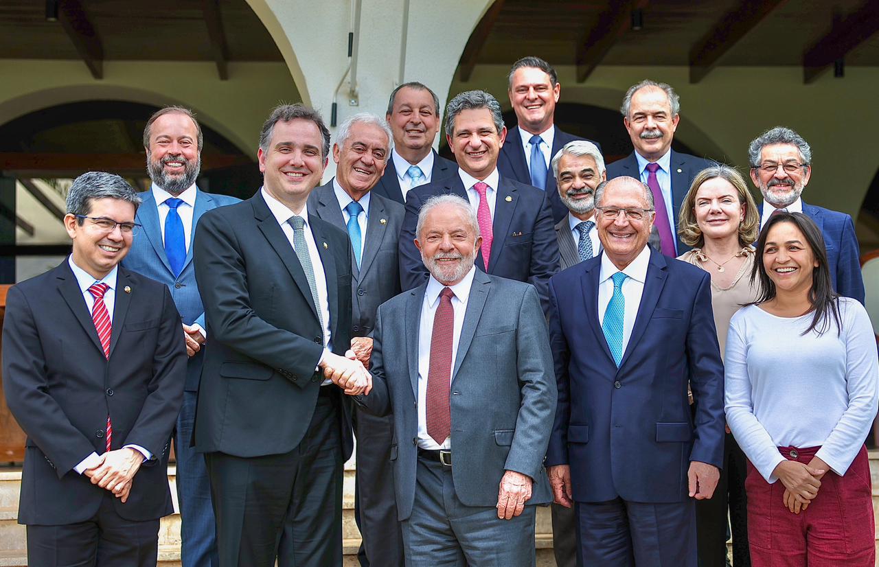 Lula esteve com o presidente do Senado, Rodrigo Pacheco, com os ministros do STF e com o presidente da Câmara, Arthur Lyra para articular um novo cenário entre os poderes