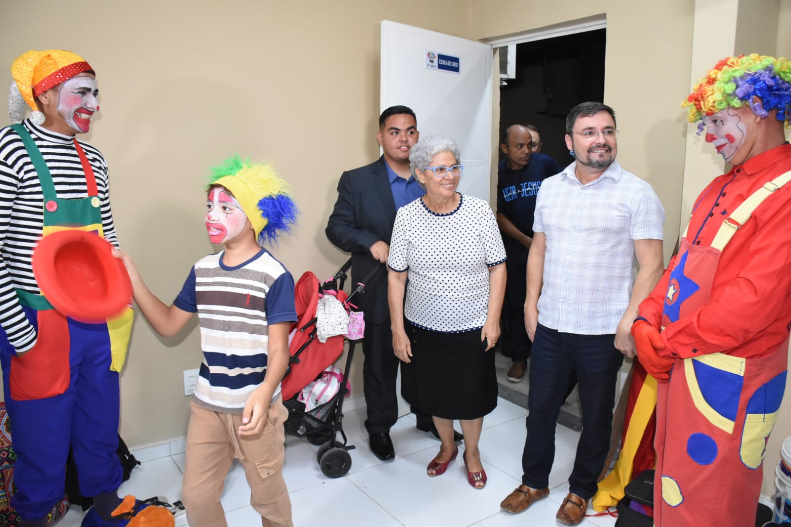 A governadora Regina Sousa e o deputado Fábio Novo, que iniciou as obras como secretário de Cultura, visitaram a área da escola de artes durante a reinauguração do CSU do Parque Piauí