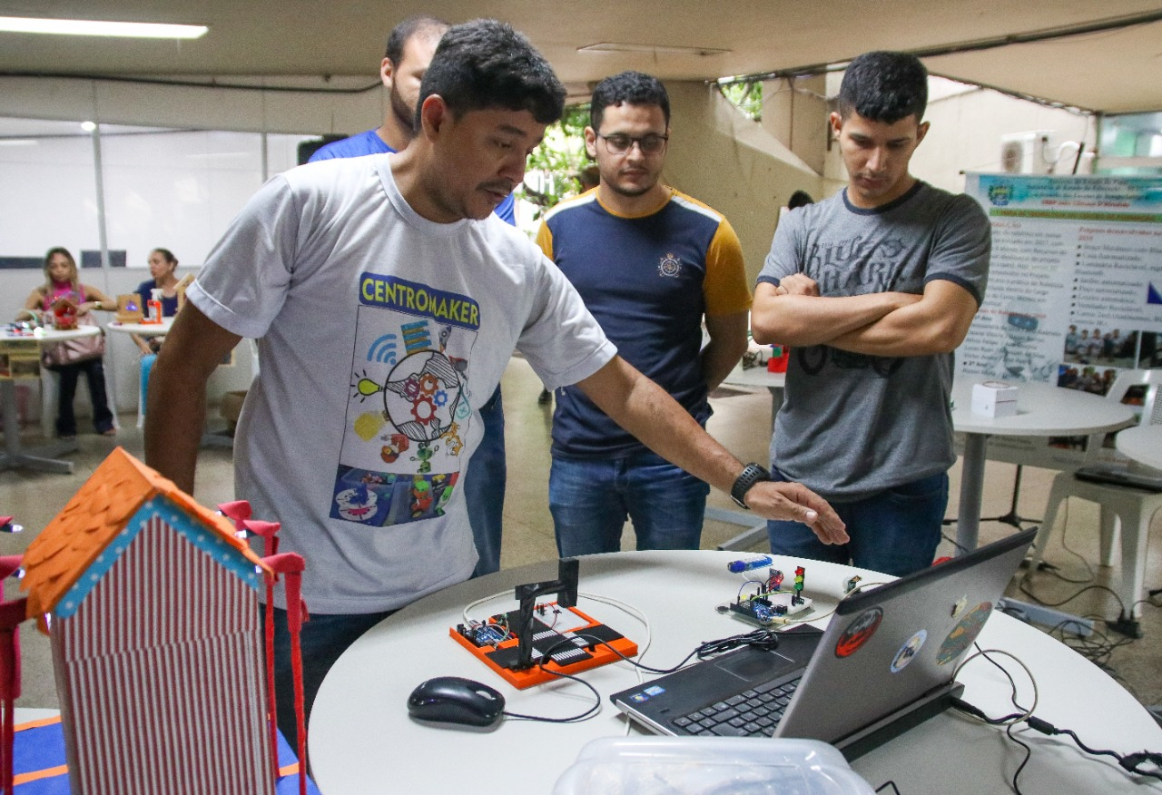 A robótica implantada na rede de educação do Estado é uma porte de entrada dos alunos na área da eletrônica e das tecnologias avançadas