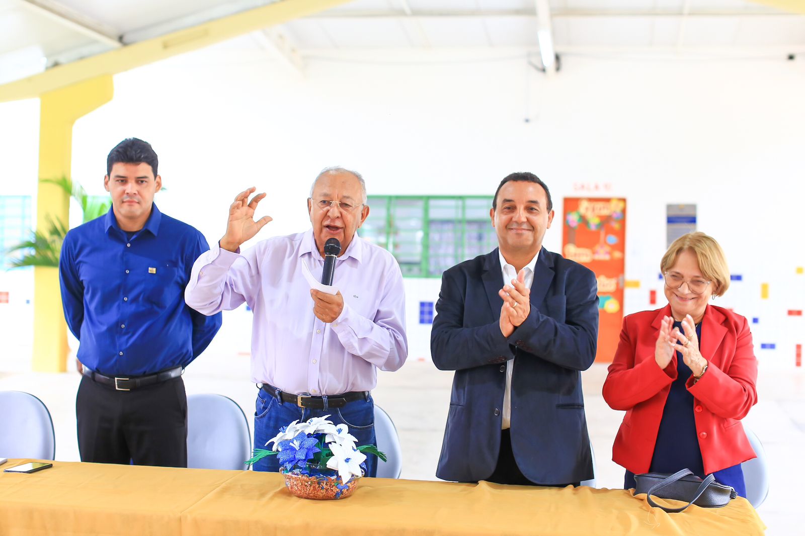 O prefeito Dr. Pessoa e o secretário Nouga Cardoso visitaram escolas na Região Sudeste de Teresina durante a abertura do ano letivo de 2023