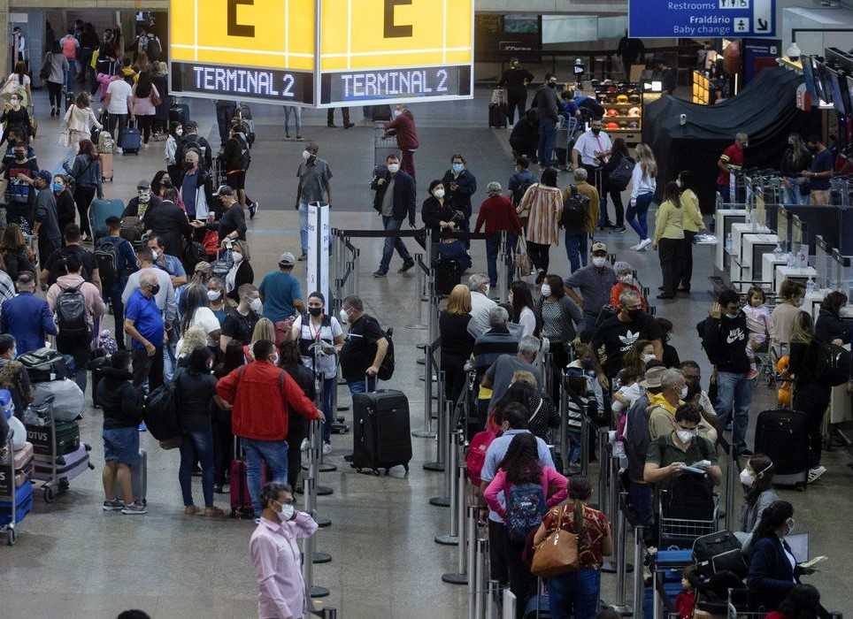 Os aeroportos do Brasil voltarão a ser utilizados por pessoas de renda mais baixa, uma situação que vai ajudar a estimular a economia nos diversos segmentos