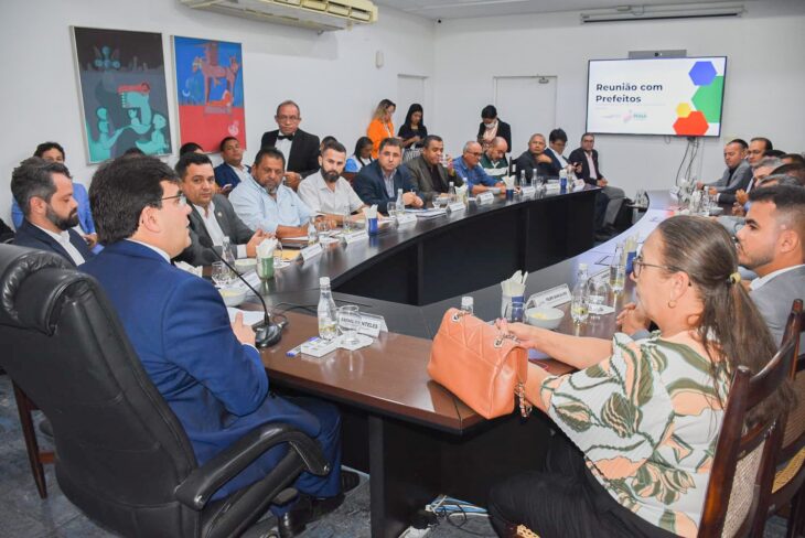 Nas reuniões com o governador Rafael Fonteles, os prefeitos dos municípios tiveram a oportunidade de apresentar suas sugestões sobre obras e políticas públicas prioritárias para os municípios do Piauí