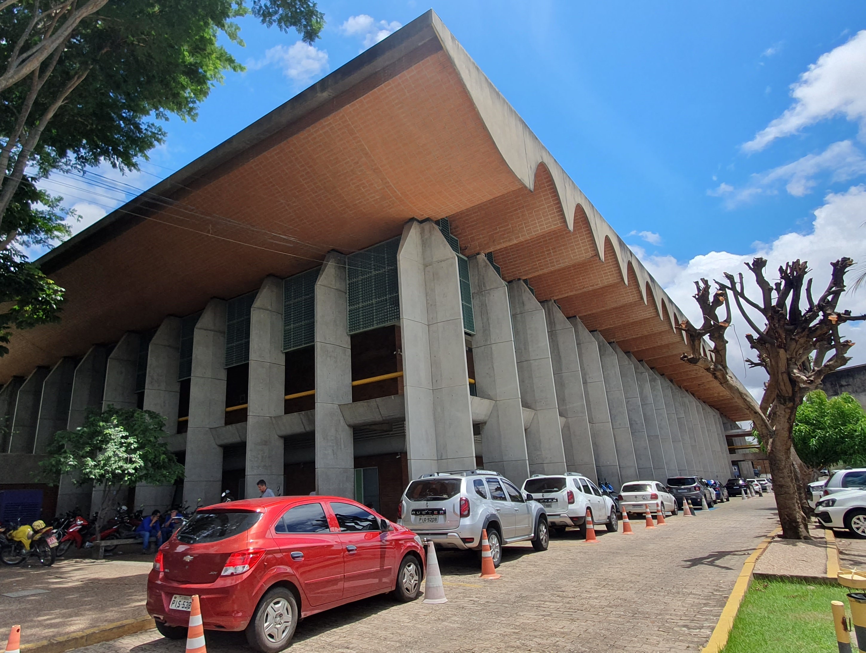 A Assembleia Legislativa do Piauí tem concurso público para a contratação de novos servidores; as inscrições já iniciaram e as provas serão aplicadas em janeiro de 2024
