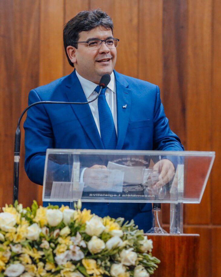 O governador Rafael Fonteles também já autorizou o fim do redutor de 15% para os cargos comissionados
