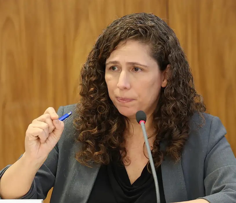 A ministra de Gestão e Inovação em Serviços Públicos (MGI), Esther Dweck, fez um balanço sobre a prova do concurso aplicado neste domingo. Foto: Valter Campanato/Agência Brasil