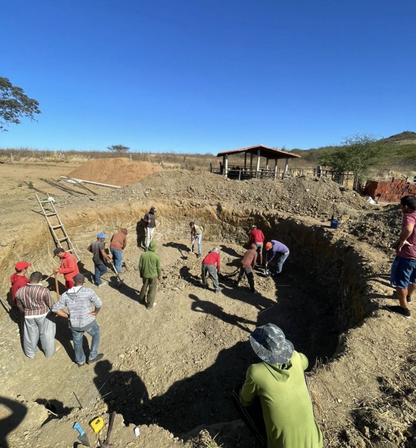 No Piauí, estão em andamento as construção de cisternas nos municípios de Betânia do Piauí e São Francisco de Assis do Piauí pela Kolping Piauí. 