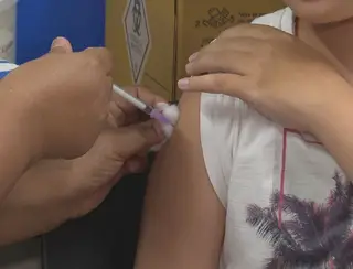 Goiás começa a vacinar adolescentes de 12 a 14 anos contra dengue