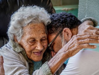 Maioria de casamentos envolvendo idosos mantém separação total de bens