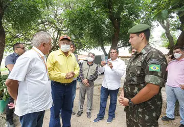 O Exército reforça a operação de combate à dengue em Teresina