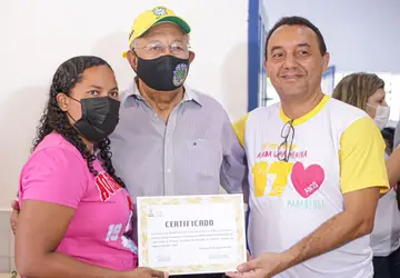 O secretário de Educação de Teresina, Nouga Cardoso, participou da inauguração do primeiro Centro de Convivência