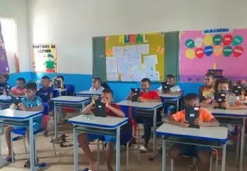 Em escola pública do Quilmbo Mimbó, alunos usam internet de alta velocidade, o que só foi possível graças à PPP Piauí Conectado, uma parceria entre a iniciativa privada e o governo do Piauí