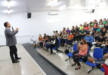 O secretário Municipal da Educação de Teresina, Nouga Cardoso, participou do evento que marcou a formação de gestores da educação infantil na capital do Piauí