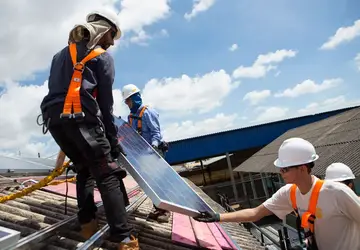 A tecnologia solar é utilizada atualmente em 99,9 % de todas as conexões de geração própria no País, liderando com folga o segmento.
