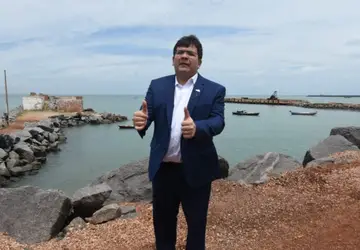O governador Rafael Fonteles visitou o terminal pesqueiro e a região do Porto de Luís Correia, no litoral do Piauí; dentre outras obras em andamento.
