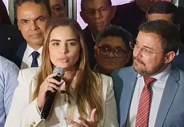 Bárbara participa de coletiva de imprensa para declarar apoio a Fábio Novo, pré-candidato a prefeito de Teresina