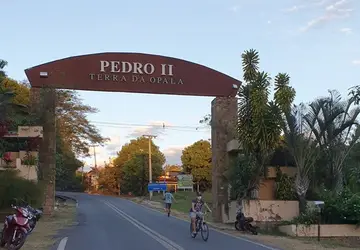 Em Pedro II, o turista terá uma experiência única no Estado do Piauí por causa das belezas naturais, clima serrano, cachoeiras, gastronomia, ecoturismo, meio ambiente deslumbrante, dentre outros atrat
