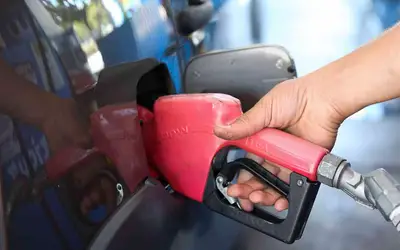 Canal recebe mais de mil denúncias sobre a prática de preços abusivos de combustíveis