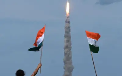 Índia envia espaçonave para estudar o centro do Sistema Solar - Headline News, edição das 20h