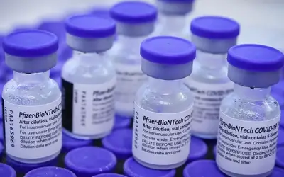 Novas vacinas contra covid-19 chegam na próxima semana para distribuição junto aos Estados